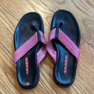 Prada Women's Black and Pink Sandals